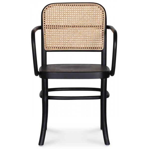 Omni matgrupp, runt matbord Ø130 cm inkl 4 st Nemis svarta karmstolar - Whitewash Omni matgrupp, runt matbord Ø130 cm inkl 4 st Nemis svarta karmstolar - Whitewash