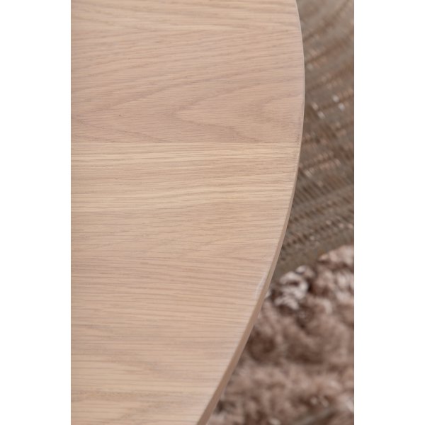 Bianca Matgrupp runt vitputsat matbord med 4 st Cirebon rotting stolar Bianca Matgrupp runt vitputsat matbord med 4 st Cirebon rotting stolar