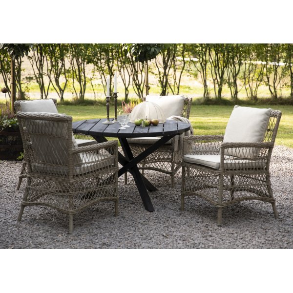 Utegrupp Provence: Scottsdale runt svart matbord Ø112 cm inklusive 4 st Provence karmstolar i naturfärgad konstrotting Utegrupp Provence: Scottsdale runt svart matbord Ø112 cm inklusive 4 st Provence karmstolar i naturfärgad konstrotting