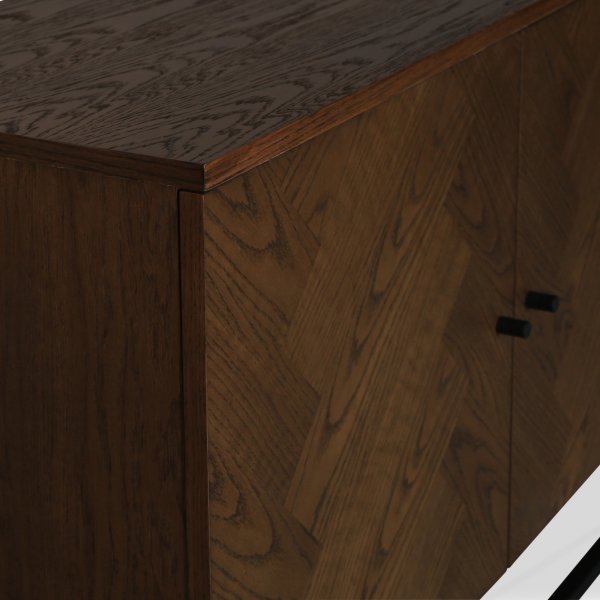 Edge dressoir - Bruingebeitst visgraat + Meubelpoten